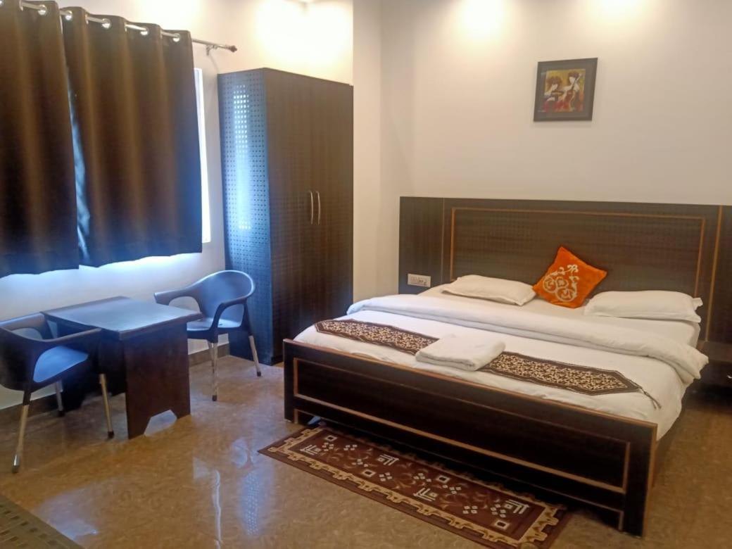Hotel Rajshree Tanakpur 외부 사진
