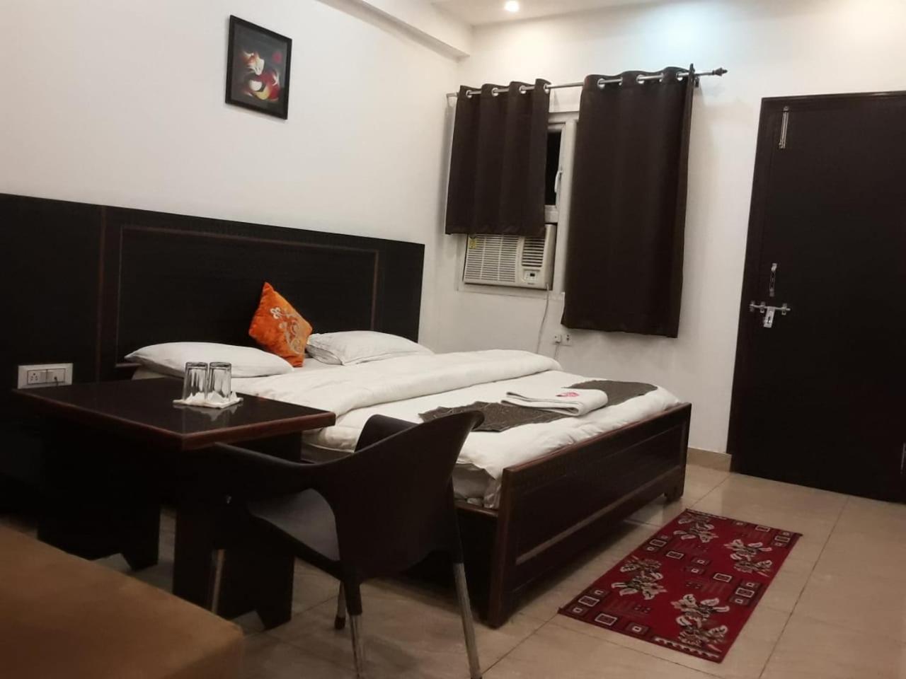 Hotel Rajshree Tanakpur 외부 사진