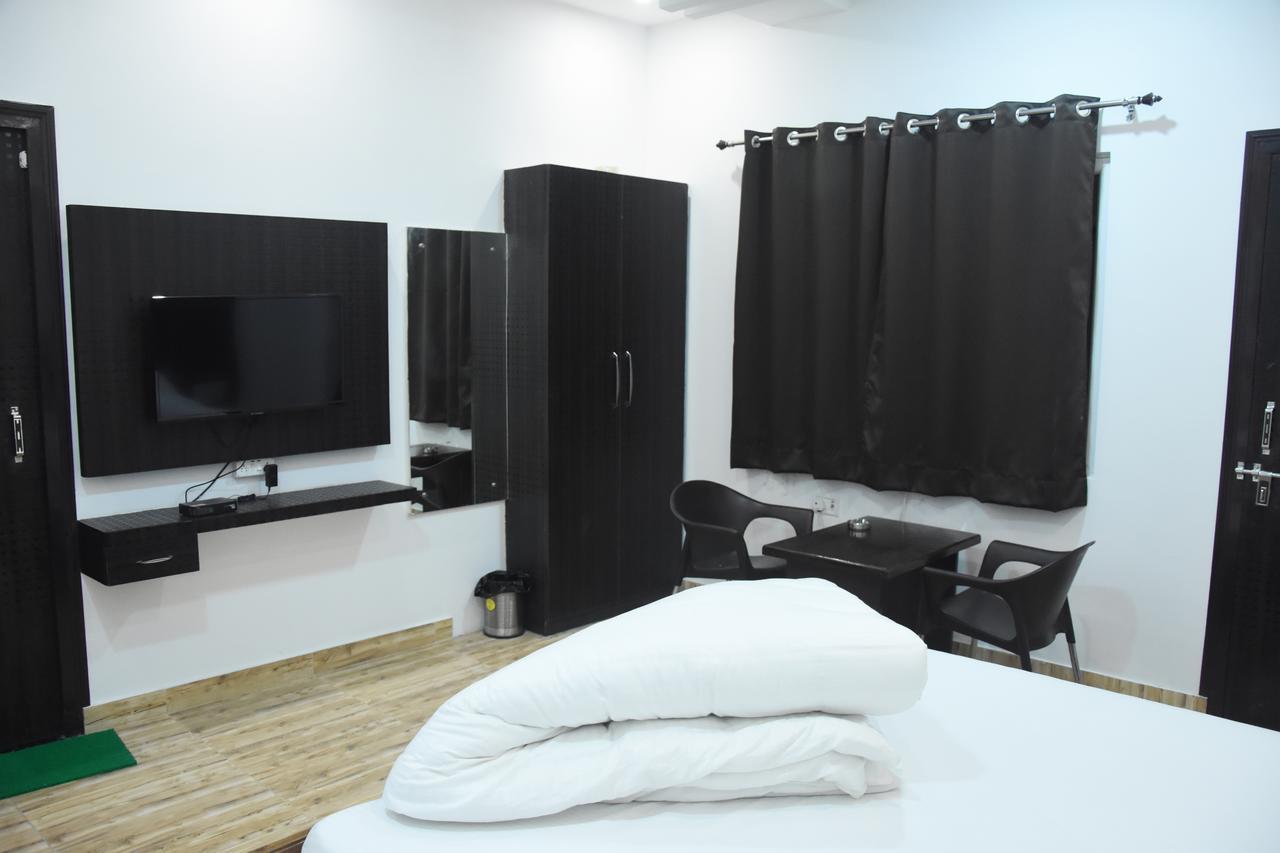 Hotel Rajshree Tanakpur 외부 사진