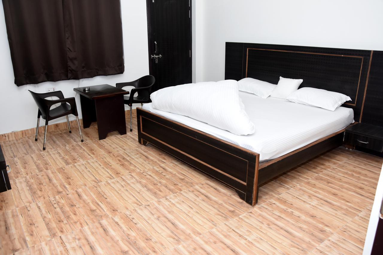 Hotel Rajshree Tanakpur 외부 사진